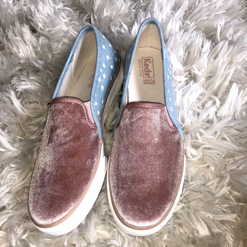 New Women Double Decker Velvet/ Denim Size 8.5